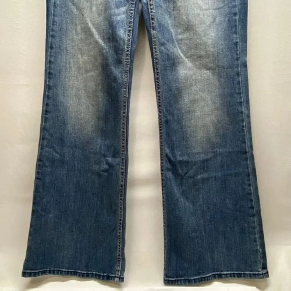 Forever 21 Flare Jeans Women's 30 Blue Medium Wash 5 Pocket Denim Jean Pants NWT